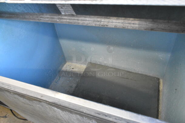 Manitowoc RF2200W Metal Commercial Ice Head on Commercial Bin. 220 Volts, 1 Phase.  - Image 4 of 6