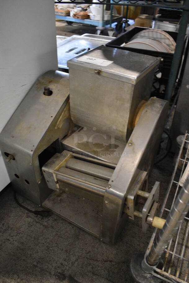 Stainless Steel Commercial Countertop Pasta Machine. 115 Volts, 1 Phase. 23x15x22. Tested and Working! - Image 2 of 6