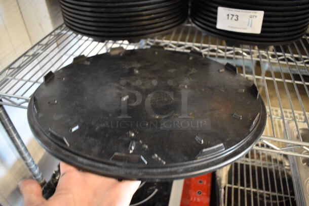 ALL ONE MONEY! Lot of 30 Pizza Hut Black Poly Round Pizza Making System Trays. 15x15x1 - Image 3 of 4