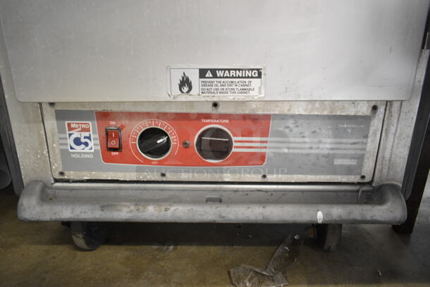 Metro C5 3 Series Metal Single Door Heated Holding Cabinet on Commercial Casters. Cannot Test Due To Damaged Plug - Image 4 of 9