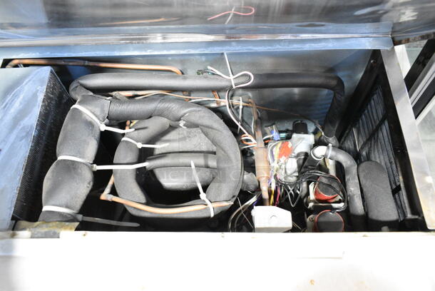 Hoshizaki KM-260BAH Stainless Steel Commercial Ice Head on Bin. 115 Volts, 1 Phase.  - Image 6 of 8