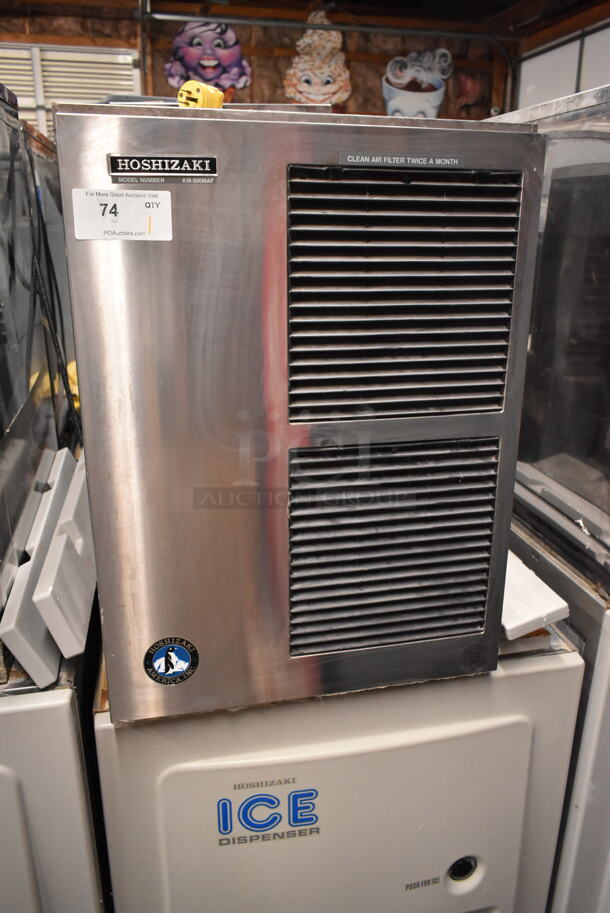 Hoshizaki KM-500MAF Stainless Steel Commercial Ice Machine Head on Hoshizaki DB-200C Commercial Hotel Dispenser Ice Bin. 115-120 Volts, 1 Phase.  - Image 2 of 7