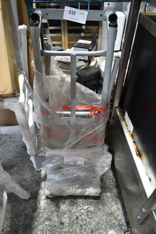 BRAND NEW SCRATCH AND DENT! Lavex 503HDTH21GR 500 lb. Gray 2-in-1 Convertible Hand Truck With 10" Solid Rubber Wheels - Image 2 of 3