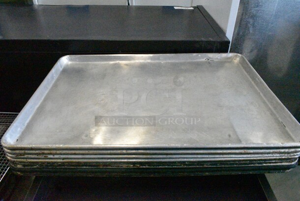 17 Various Metal Items Including Muffin Baking Pans and Baking Pans. 17 Times Your Bid!  - Image 4 of 4