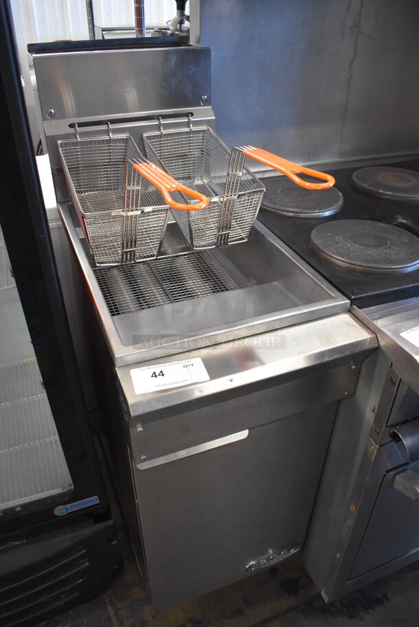 Dynamic Cooking Systems DCS Stainless Steel Commercial Natural Gas Powered Deep Fat Fryer w/ 2 Metal Fry Baskets. 16x34x49 - Image 2 of 6