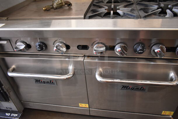Migali C-RO4-24GL-NG Stainless Steel Commercial Natural Gas Powered 4 Burner Range w/ Flat Top Griddle, 2 Ovens, Over Shelf and Back Splash on Commercial Casters.  - Image 7 of 12