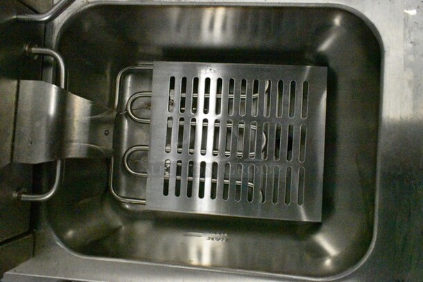 BRAND NEW SCRATCH AND DENT! 2024 Crosson EF-6V Stainless Steel Commercial Countertop Electric Powered Fryer w/ Metal Fry Basket and Lid. 120 Volts, 1 Phase. - Image 5 of 6
