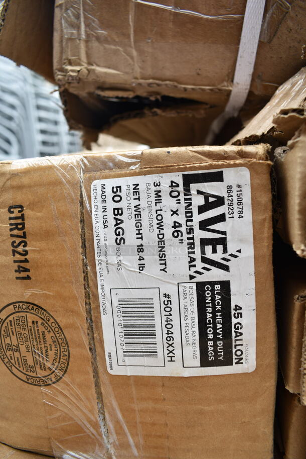BRAND NEW SCRATCH AND DENT! Lavex 5014046XXH Pro 45 Gallon 3 Mil 40" x 46" Low Density Heavy-Duty Industrial Contractor Black Trash Bag / Can Liner - 50/Case - Image 3 of 3
