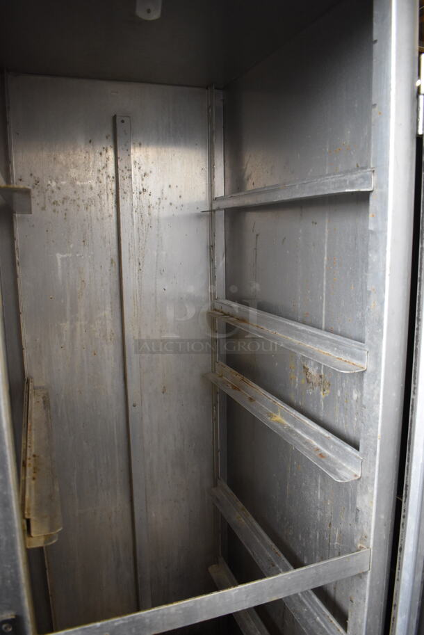 Lockwood Metal Heated Holding Cabinet on Commercial Casters. 23x30x72. Tested and Working! - Image 4 of 6