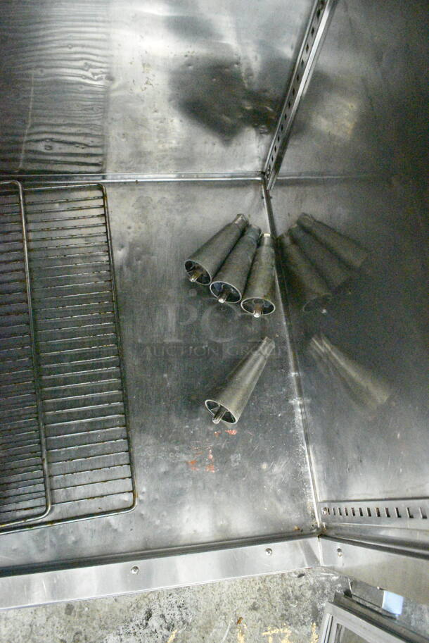 Victory RS-2D-S7 Stainless Steel Commercial 2 Door Reach In Cooler. 115 Volts, 1 Phase. Tested and Powers On But Does Not Get Cold - Image 4 of 6