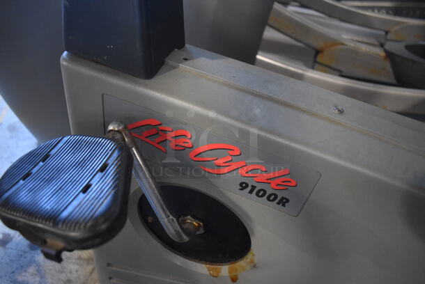 Life Fitness Life Cycle 9100R Metal Commercial Floor Style Stationary Exercise Bicycle. 24x52x50. Tested and Does Not Power On - Image 5 of 7