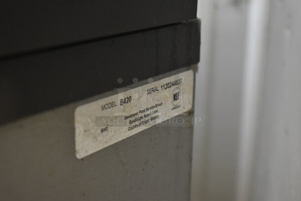 2016 Manitowoc ID052 Stainless Steel Commercial Ice Head on Manitowoc B420 Commercial Ice Bin. 115 Volts, 1 Phase.  - Image 5 of 6