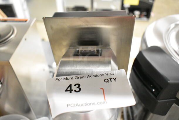 BRAND NEW SCRATCH AND DENT! AvaMix 928ADM1 Freestanding Single Spindle Drink Mixer / Milkshake Machine w/ Mixing Cup. 120 Volts, 1 Phase. Tested and Working! - Image 8 of 9