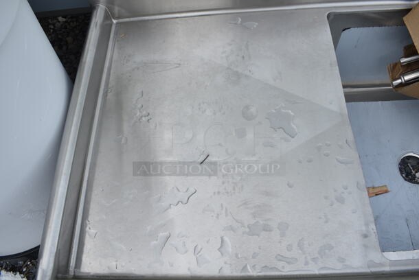 BRAND NEW SCRATCH AND DENT! Regency 600S3242424S Spec Line 124" 14 Gauge Stainless Steel Three Compartment Commercial Sink with 2 Drainboards - 24" x 24" x 14" Bowls - Image 9 of 10
