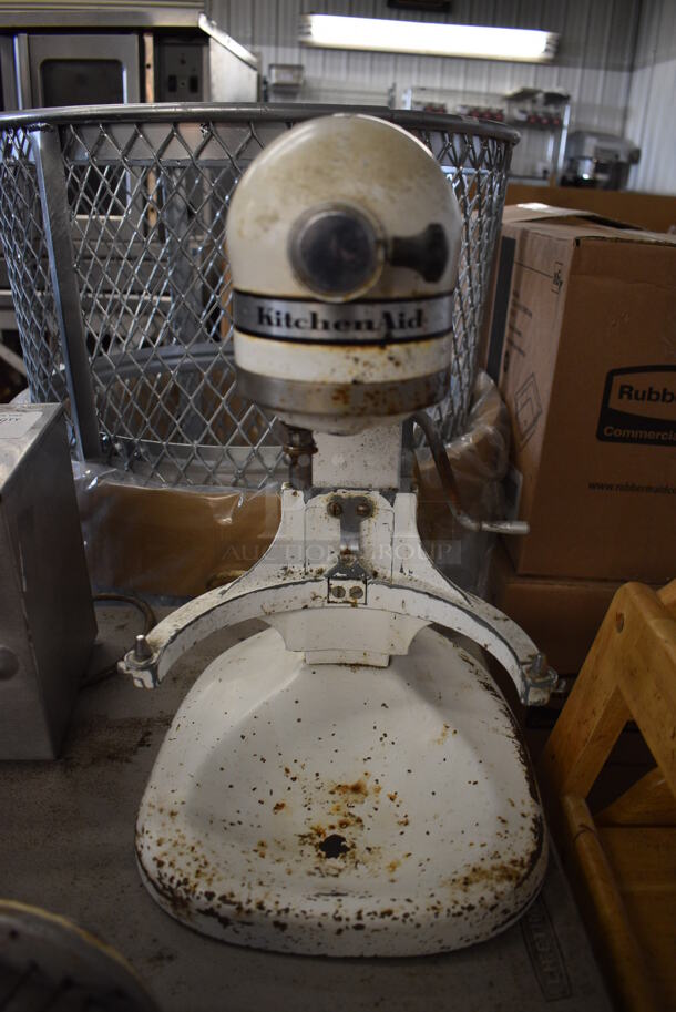 KitchenAid Model K5-A Metal Countertop 5 Quart Planetary Dough Mixer. 115 Volts, 1 Phase. 10x14x16. Tested and Working! - Image 3 of 4