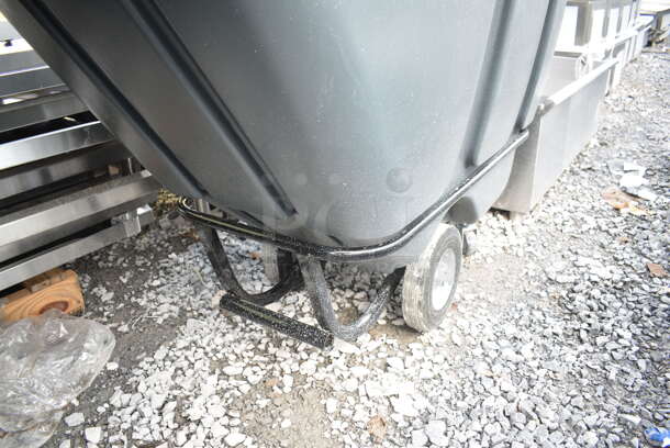 BRAND NEW SCRATCH AND DENT! Lavex 475AG003TBGY 0.5 Cubic Yard Gray Heavy-Duty Tilt Truck / Trash Cart (850 lb. Capacity) - Image 3 of 6