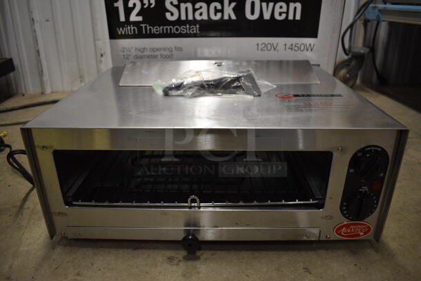 BRAND NEW SCRATCH AND DENT! Avantco Model 177CPO12ts Stainless Steel Commercial Countertop Snack Oven Pizza Oven. 120 Volts, 1 Phase. 18x14.5x7.5