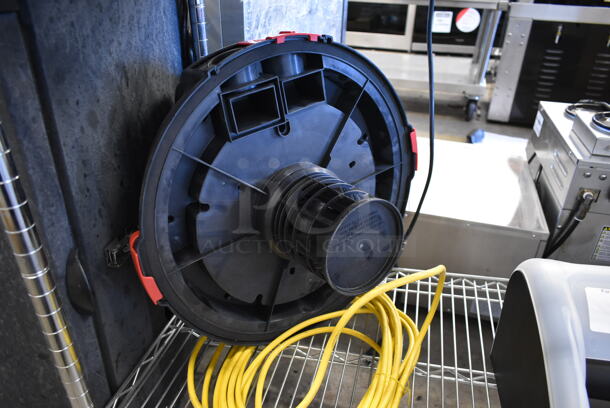 Black Poly Wet Dry Vacuum Top Piece. - Image 4 of 5