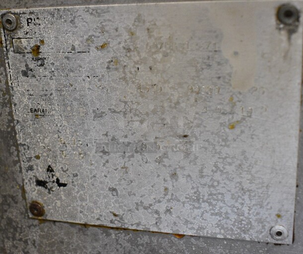 Pitco Frialator Stainless Steel Commercial Floor Style Natural Gas Powered Deep Fat Fryer on Commercial Casters. 90,000 BTU. 15.5x30x48 - Image 6 of 6