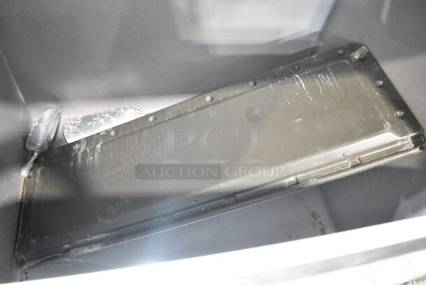 Manitowoc IY1005W-261 Stainless Steel Commercial Ice Head on Manitowoc C730S Commercial Ice Bin. 208-230 Volts, 1 Phase. - Image 3 of 6