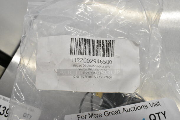 2 BRAND NEW SCRATCH AND DENT! Items Including HP2002946500 Hobart 00-294650-004-2 Timer, HP3000877131 Hobart 00-087713-108-1 Contactor,25Amp 3Pole. 2 Times Your Bid!  - Image 3 of 5