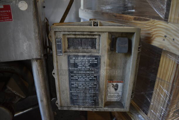 Hobart Model AM-14C Stainless Steel Commercial Pass Through Dishwasher. 400-460 Volts, 3 Phase. 40x28x67 - Image 4 of 7