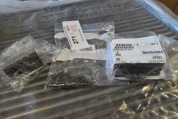 3 BRAND NEW SCRATCH AND DENT! Items Including Cleveland KE00458-1 Control Box; Ket,Kgl/T, Avantco 177T140CHAIN Replacement Drive Chain for T140 Conveyor Toaster, RTW-125L. 3 Times Your Bid!  - Image 1 of 8