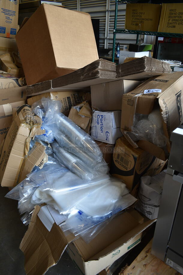 PALLET LOT of 15 BRAND NEW Boxes Including 500CC32P Choice Clear PET Plastic Cold Cup - 32 oz. - 500/Case, 130IC25PCL500 Choice 25 lb. Clear Plastic Ice Bag with Ice Print - 500/Case, Choice 25 lb Shorty Paper SOS Bag, 347RB12WHSLV White Bowl with Silver Lattice Design, Choice 0.75 oz Portion Cups, 500L1020WHT Travel Cups and Lids, 427TBBD4 Bolt Down Outdoor Table Base Plate. 15 Times Your Bid! - Image 1 of 12