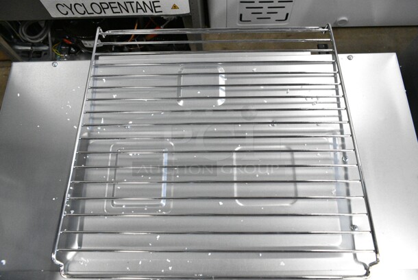 BRAND NEW SCRATCH AND DENT! KoolMore KM-CWO30-SS 30 in. Built-in Microwave with Convection Oven and Air Fryer. 120 Volts, 1 Phase.  - Image 9 of 11