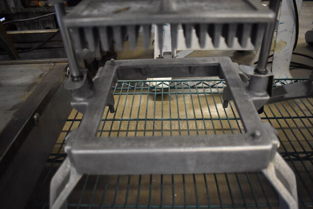 Nemco 55650 Metal Commercial Countertop Lettuce Head Cutter. 13x20x20 - Image 5 of 6