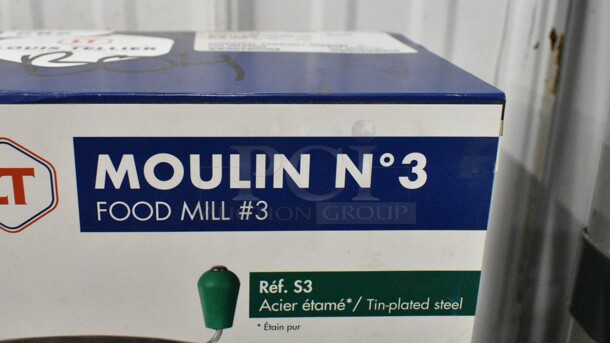 2 BRAND NEW! Items Including Moulin Number 3 Food Mill and 16901RED Pan w/ Lid. 2 Times Your Bid!  - Image 4 of 7