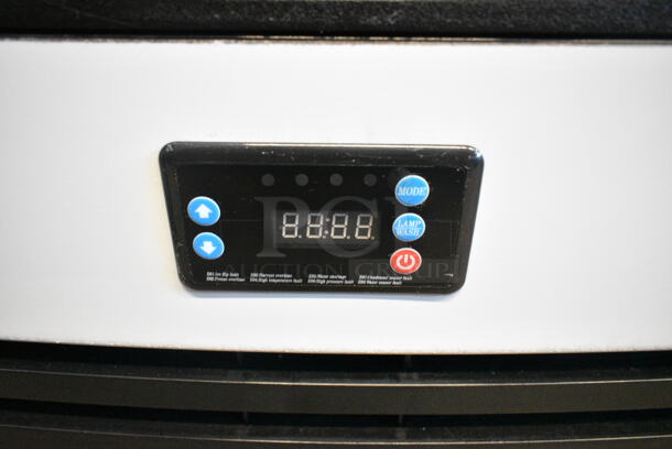 BRAND NEW SCRATCH AND DENT! Hoocoo HCIM-40 Stainless Steel Commercial Undercounter Self Contained Ice Machine. 115 Volts, 1 Phase. - Image 3 of 7