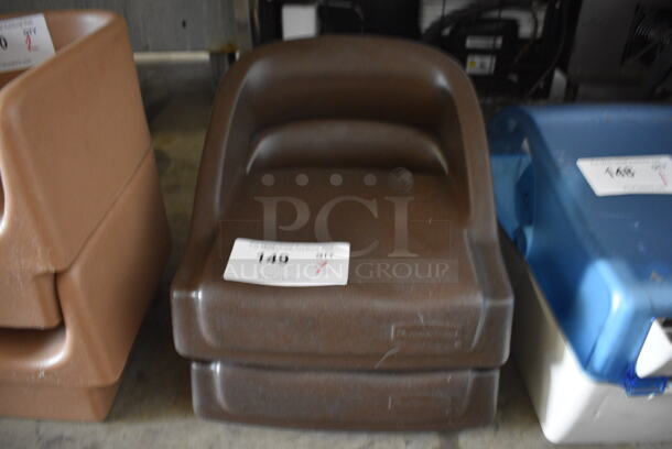2 Rubbermaid Brown Poly Booster Seats. 12x10x9. 2 Times Your Bid!