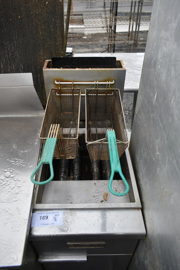 Patriot PT-F4-NG Stainless Steel Commercial Floor Style Natural Gas Powered Deep Fat Fryer w/ 2 Metal Fry Baskets. 120,000 BTU. - Image 2 of 6