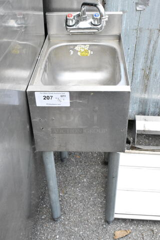 Stainless Steel Commercial Single Bay Sink w/ Faucet and Handles. 
