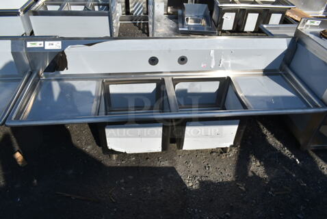 BRAND NEW SCRATCH AND DENT! Regency 600S21717218 Stainless Steel 2 Bay Sink w/ Dual Drain Boards. No Legs. Bays 17x17. Drain Boards 16.5x19.