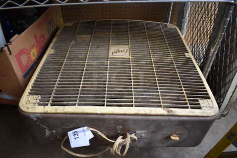 Frigid Poly Box Fan. 22x7x23