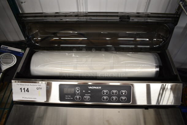 BRAND NEW SCRATCH AND DENT! Vacpak-it 186VME16SS Stainless Steel Commercial Countertop External Vacuum Sealer w/ 16" Seal Bar. 120 Volts, 1 Phase. Tested and Working! - Image 4 of 5