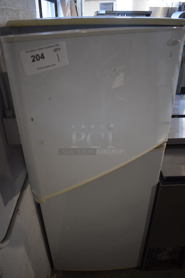 Danby DFF1144W Metal Cooler Freezer Combo Unit. 115 Volts, 1 Phase. 24x28x59.5. Tested and Working! - Image 1 of 7