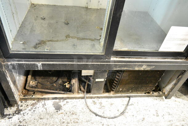 True GDM-37 Metal Commercial 2 Door Reach In Cooler Merchandiser. 115 Volts, 1 Phase. Tested and Working! - Image 3 of 6