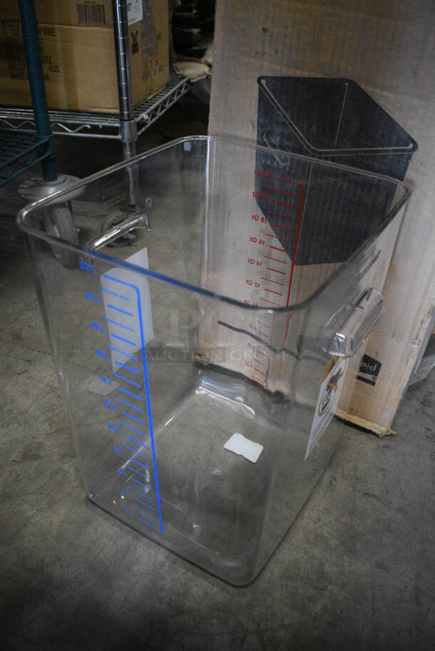 6 BRAND NEW IN BOX! Rubbermaid Clear Poly Containers. 11.5x10.5x14.5. 6 Times Your Bid! - Image 2 of 4