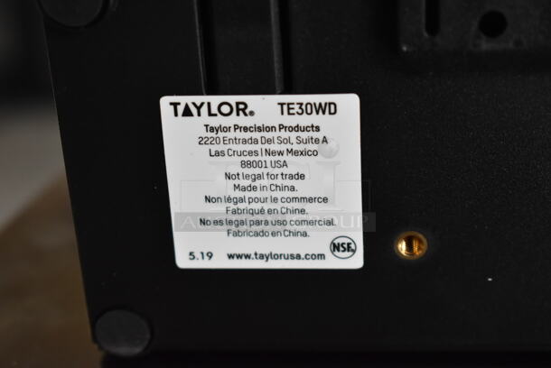 BRAND NEW SCRATCH AND DENT! Taylor TE30WD Stainless Steel Commercial Countertop Battery Powered Scale. - Image 6 of 11