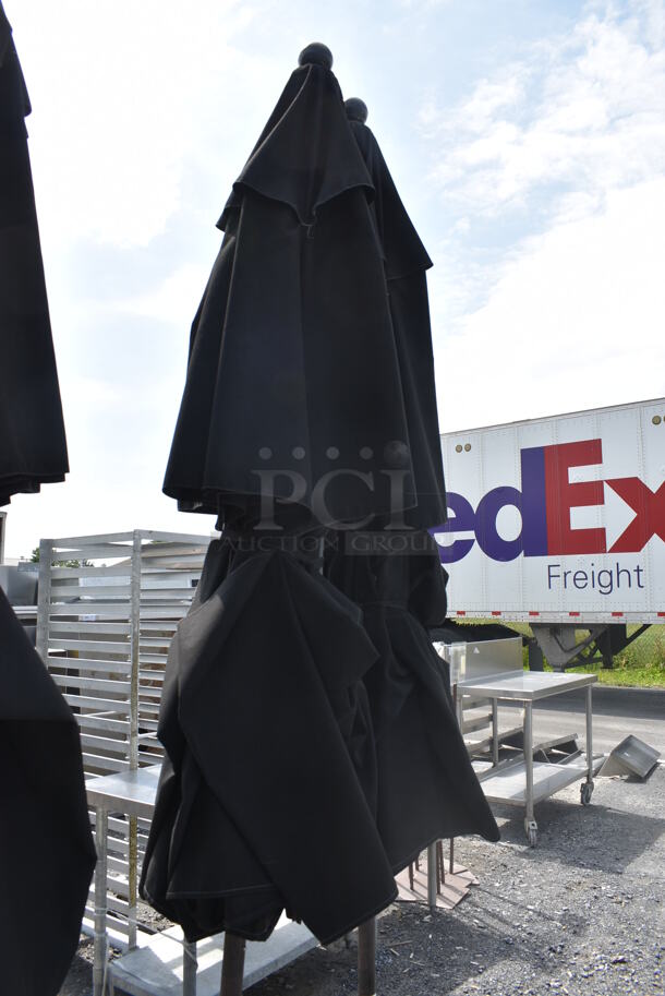 Black Patio Umbrella on Metal Base. 12.5x12.5x108 - Image 3 of 4
