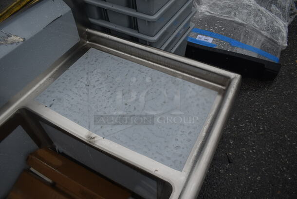 BRAND NEW SCRATCH AND DENT! Regency 600S31824218 Stainless Steel Commercial 3 Bay Sink w/ Dual Drain Boards. Bays 18x24. Drain Boards 16x25 - Image 4 of 4