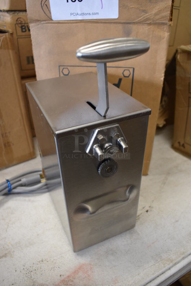 BRAND NEW IN BOX! Edlund Model 266 Stainless Steel Commercial Countertop Can Opener. 115 Volts, 1 Phase. 4.5x7x15