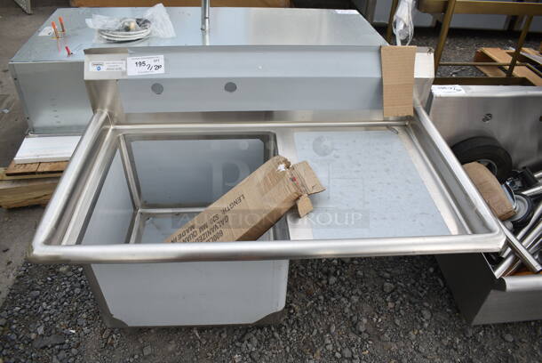 BRAND NEW SCRATCH AND DENT! Steelton 522CS11818R 38 3/4" 18-Gauge Stainless Steel One Compartment Commercial Sink with Right Drainboard - 18" x 18" x 12" Bowl - Image 2 of 7