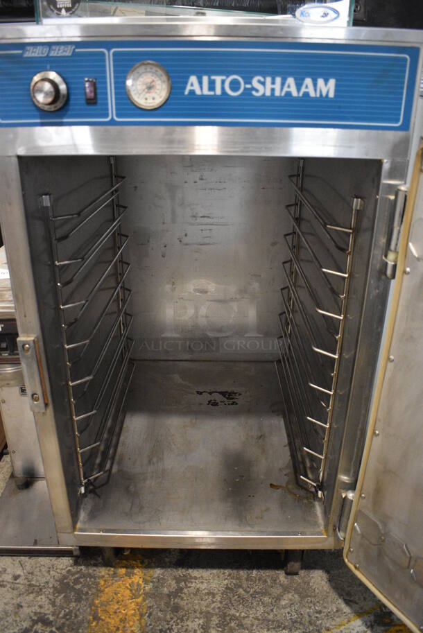 Alto Shaam Model 1000-S Stainless Steel Commercial Holding Heated Cabinet on Commercial Casters. 125 Volts, 1 Phase. 22x30x41. Tested and Working! - Image 4 of 5