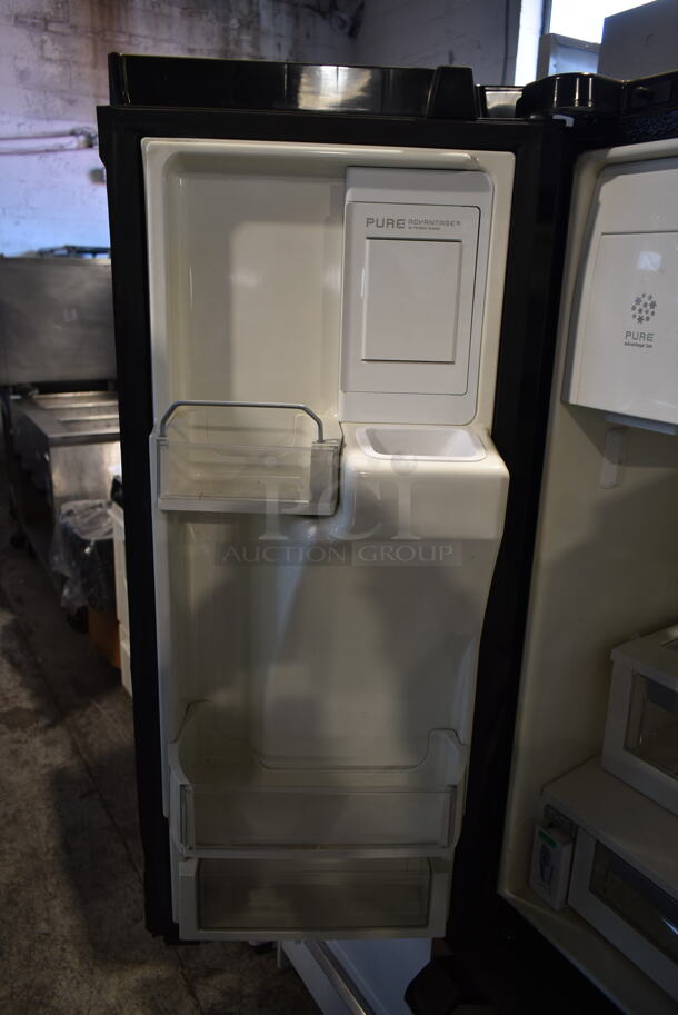 Electrolux EW23BC71IB4 Cooler Freezer Combo Unit w/ Water and Ice Dispenser. 115 Volts, 1 Phase. Tested and Does Not Power On - Image 6 of 9