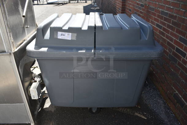 Rubbermaid Gray Poly Bin w/ Lid on Commercial Casters. 44x30x40