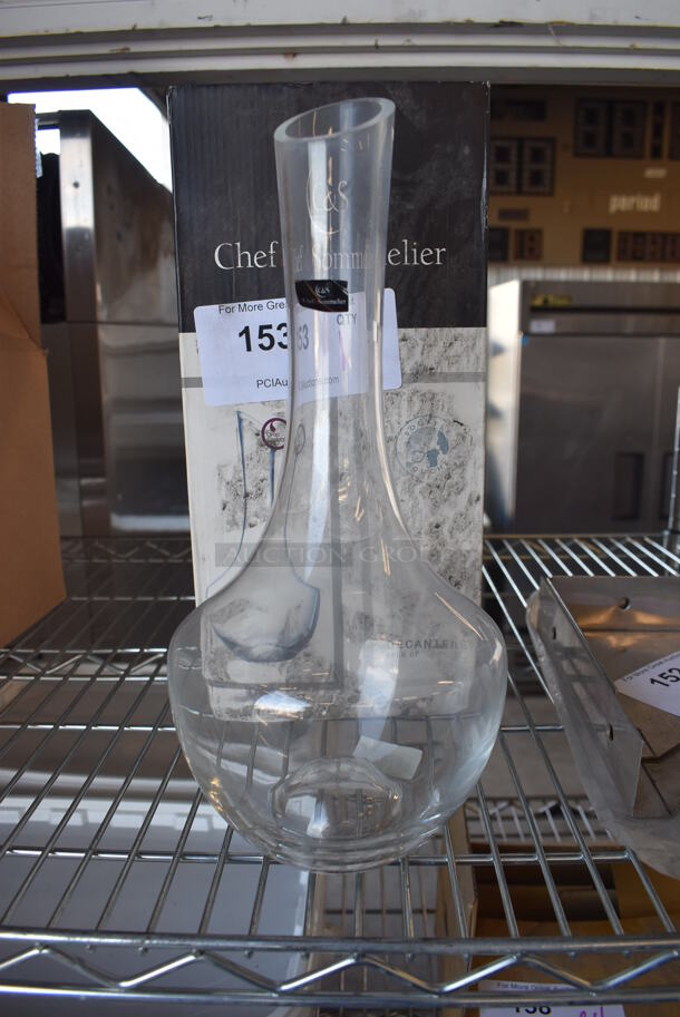 BRAND NEW IN BOX! Chef & Sommelier Decanter